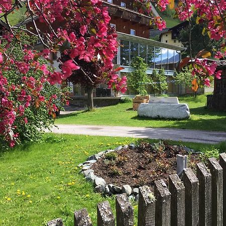 Landhaus Alpenrose - Feriendomizile Pichler هيليغنبلت المظهر الخارجي الصورة